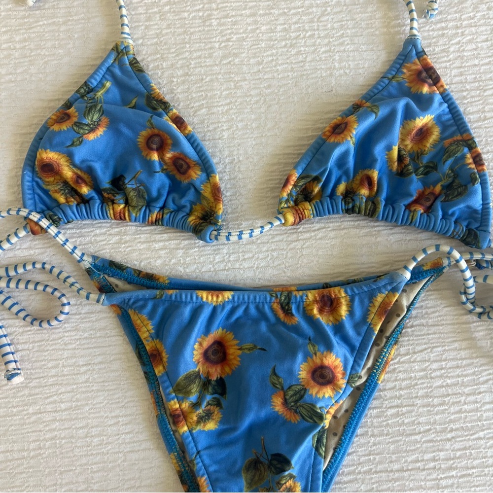 [FARM Rio] Vibrant Sunflower Print Bikini Set